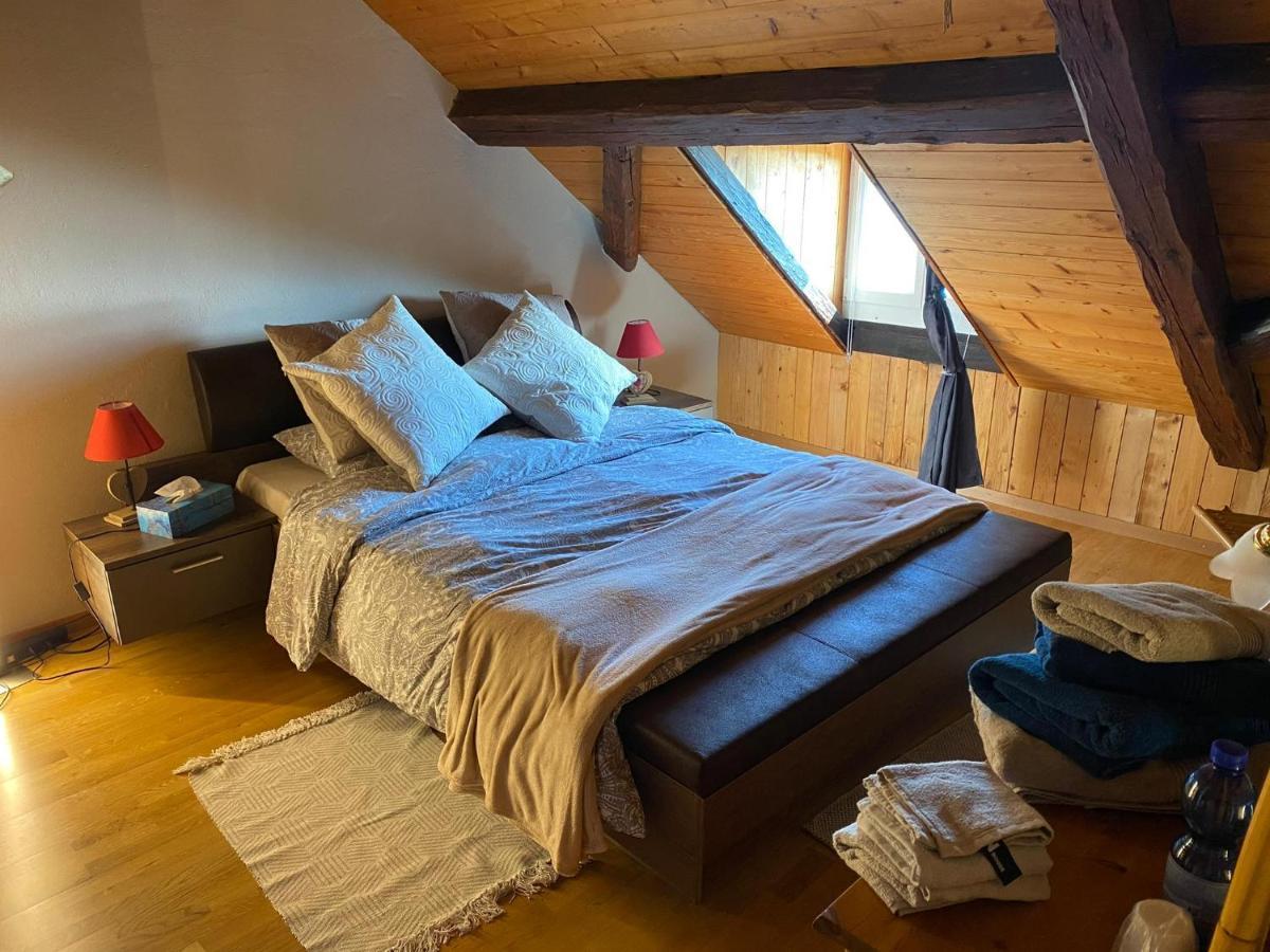 La Favela Hotell Cully Eksteriør bilde