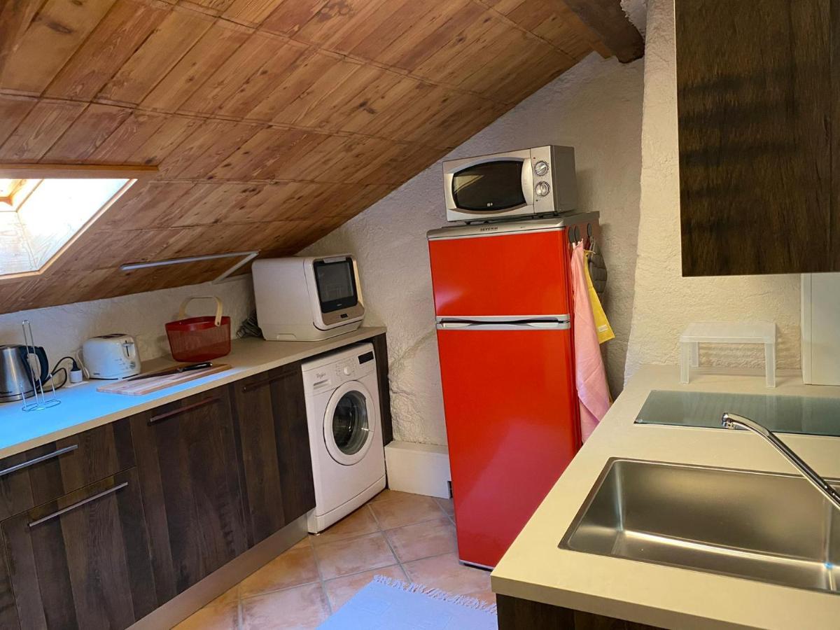 La Favela Hotell Cully Eksteriør bilde