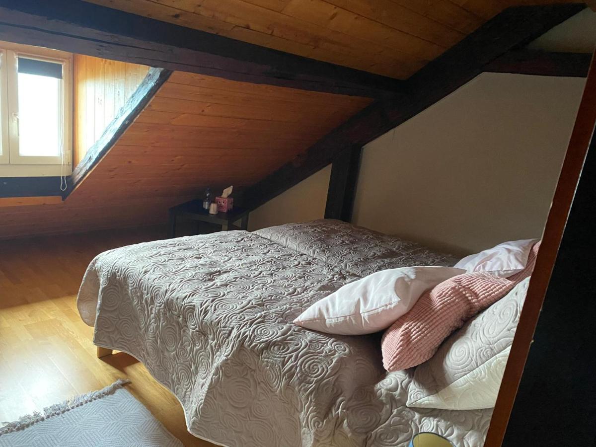 La Favela Hotell Cully Eksteriør bilde
